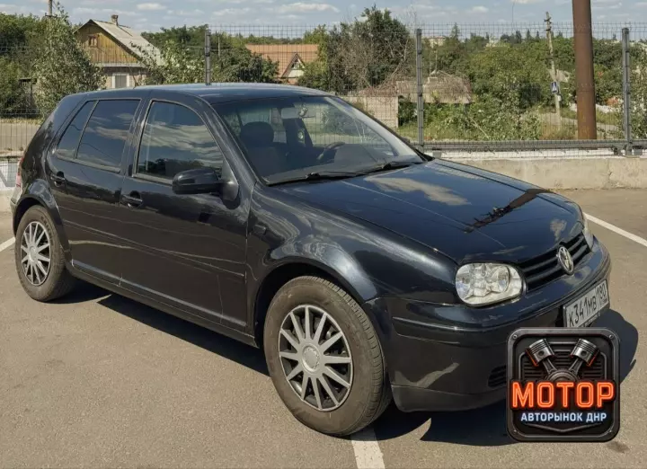 Volkswagen Golf, 2002