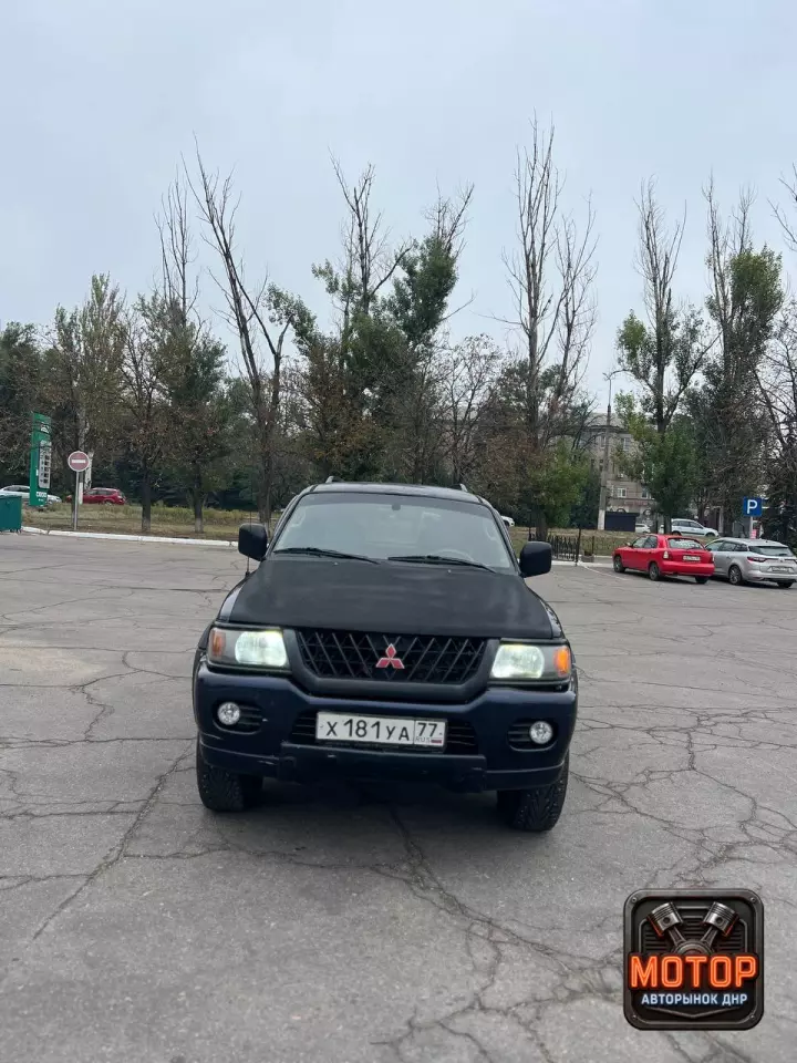 Mitsubishi Montero, 2002