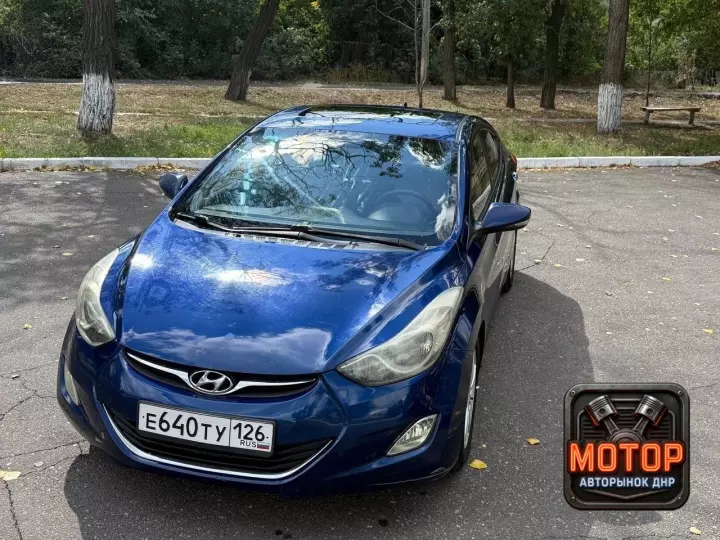 Hyundai Elantra, 2011