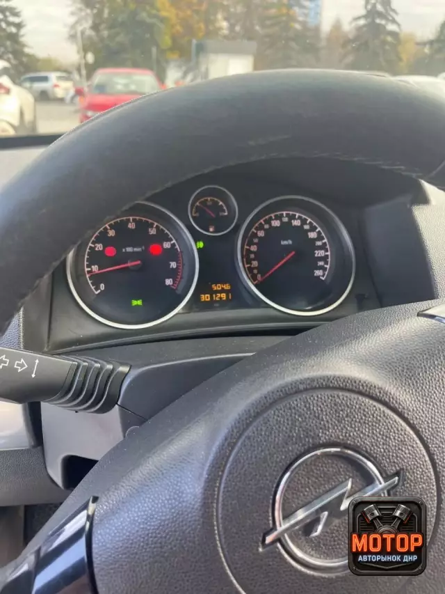 Opel Astra, 2012