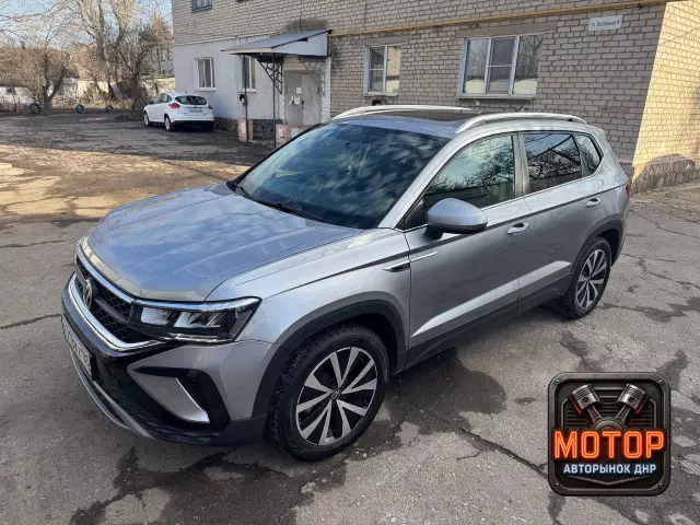 Volkswagen Taos, 2021